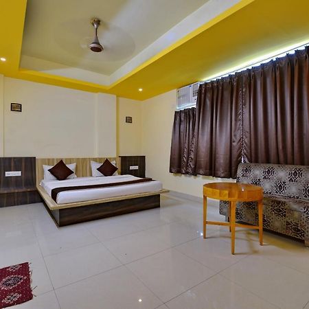 Oyo 2061 Hotel New Holiday Inn Аджмер Экстерьер фото